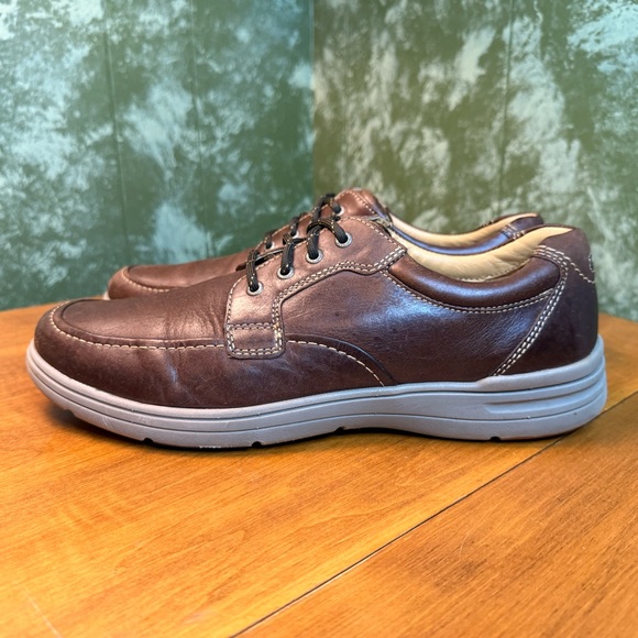 Johnston & Murphy Brown Leather Oxfords - Picture 4 of 15